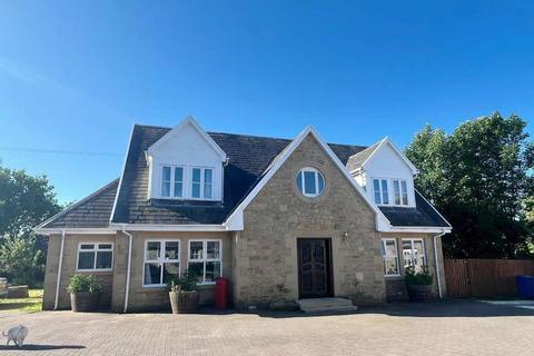 Balmore Road, Glasgow G23 6 bed detached house for sale