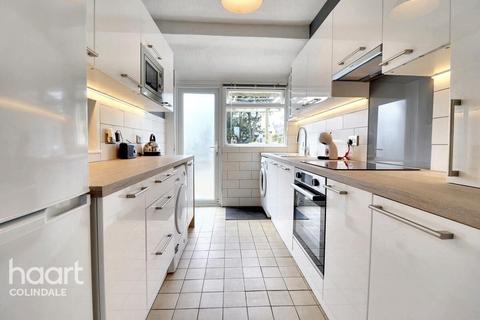 Milton Road, NW7 3 bed semi