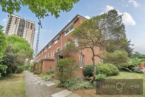 Regent Square, London, E3 2 bed maisonette for sale