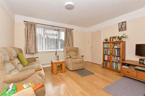 Housefield, Willesborough, Ashford, Kent 3 bed semi