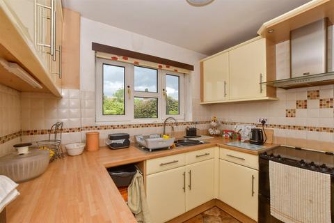 Housefield, Willesborough, Ashford, Kent 3 bed semi