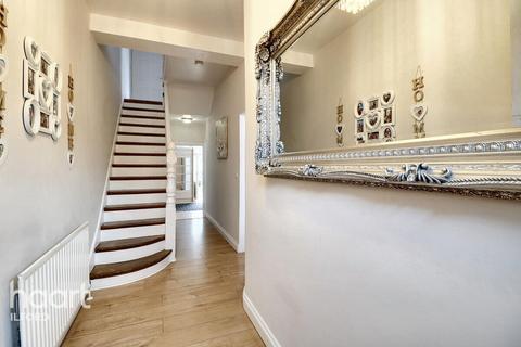 Hampton Road, Ilford 3 bed terraced house for sale