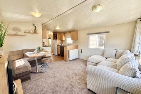 Oaklands Holiday Park 2 bed park home for sale
