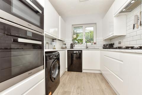 Lower Dunnymans, Banstead SM7 2 bed end of terrace house for sale