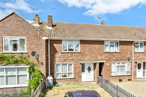 Playstool Close, Sittingbourne ME9 2 bed terraced house for sale