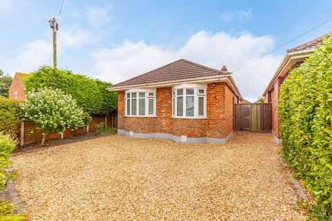 Endfield Road, Christchurch BH23 3 bed detached bungalow for sale