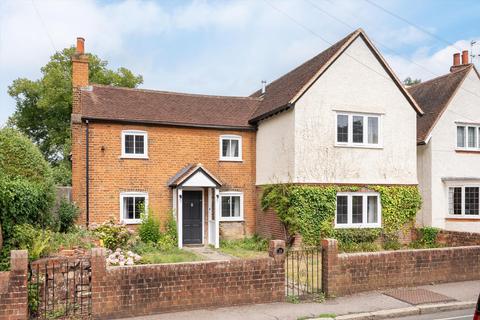 Church Street, Cobham, Surrey, KT11 4 bed detached house for sale