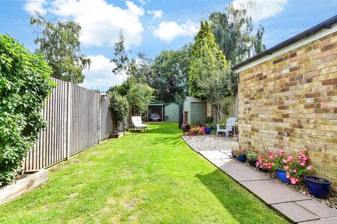 Berwyn Grove, Loose, Maidstone, Kent 3 bed semi