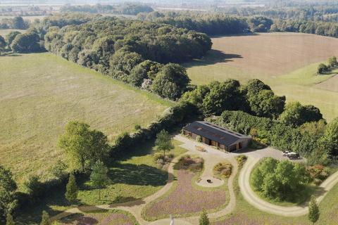 Heythrop, Chipping Norton, Oxfordshire Detached house for sale