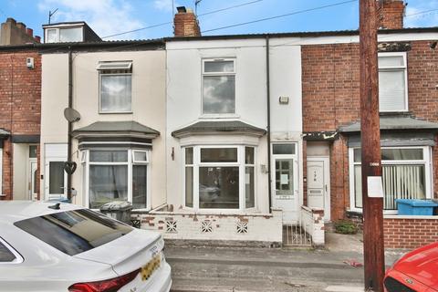 Severn Street, Hull, HU8 8TH 2 bed terraced house for sale