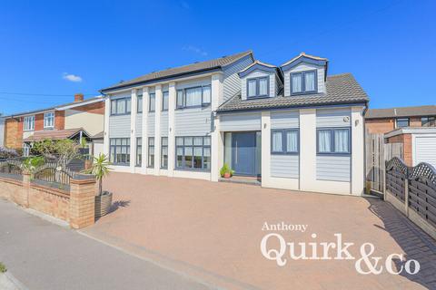 Lottem Road, Canvey Island, SS8 5 bed detached house for sale