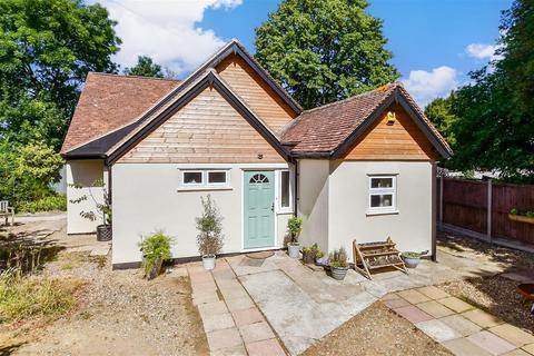 Bullockstone Road, Herne Bay, Kent 2 bed chalet for sale