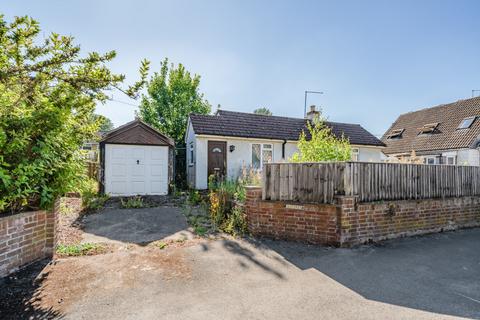 Main Street, Grove, Wantage 2 bed bungalow for sale