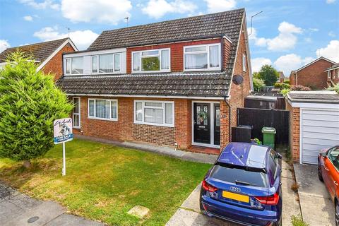 Concord Close, Tonbridge TN12 3 bed semi
