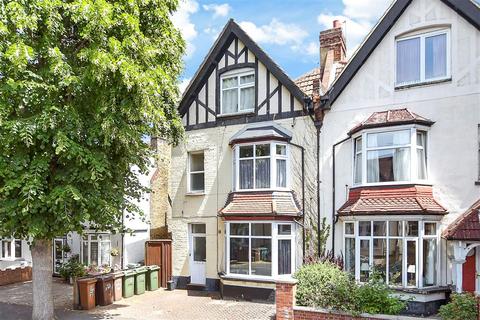 60 Lenham Road, Sutton SM1 1 bed ground floor flat for sale
