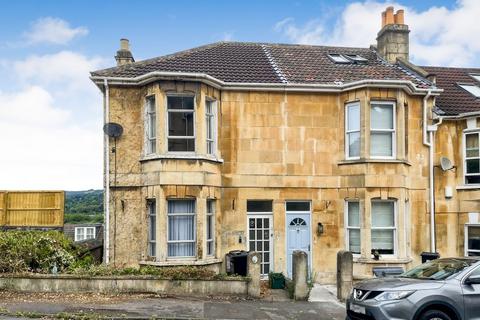 22 Magdalen Avenue, Bath, Avon, BA2 4QB 5 bed end of terrace house for sale