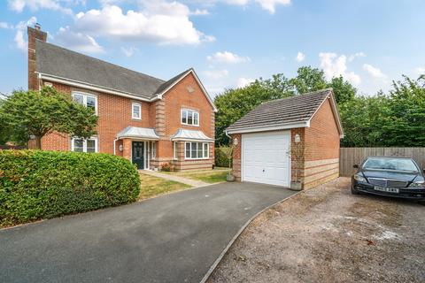 Dorset Crescent, Basingstoke, RG22 5 bed detached house for sale