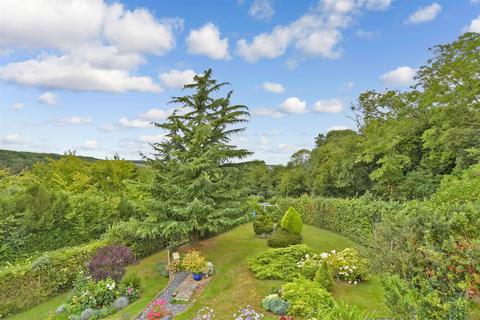 South Green, Sittingbourne, Kent 4 bed detached bungalow for sale