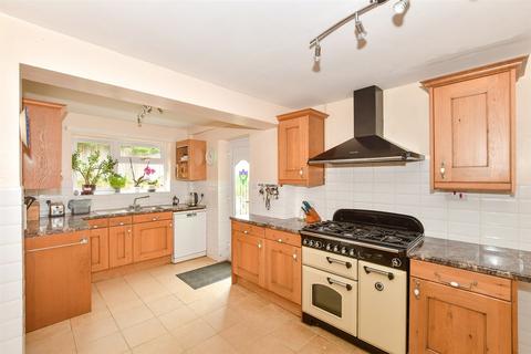 Newick Hill, Lewes BN8 3 bed detached bungalow for sale