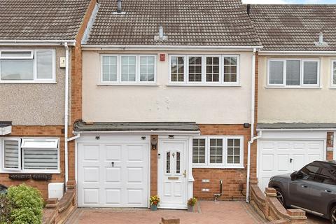 Roding Way, Rainham RM13 3 bed terraced house for sale