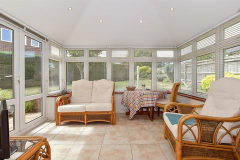 Staleys Road, Borough Green... 2 bed detached bungalow for sale