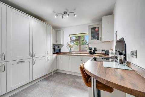 Abbotts Place, Chelmsford 2 bed flat for sale