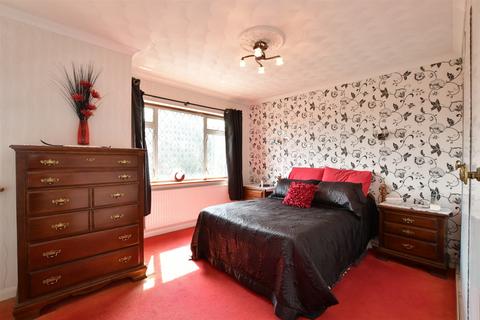 London Road, Billericay CM11 5 bed semi