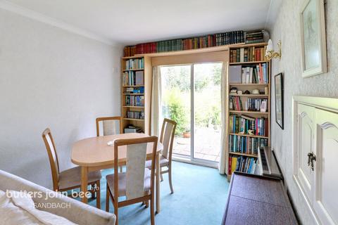 St Oswalds Crescent, Sandbach 3 bed semi