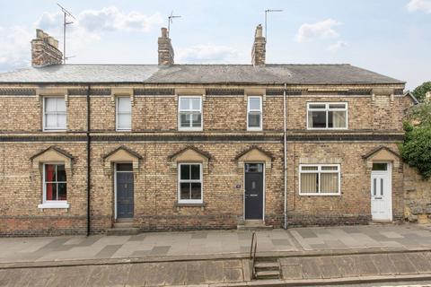 Newbiggin, Malton YO17 2 bed townhouse for sale