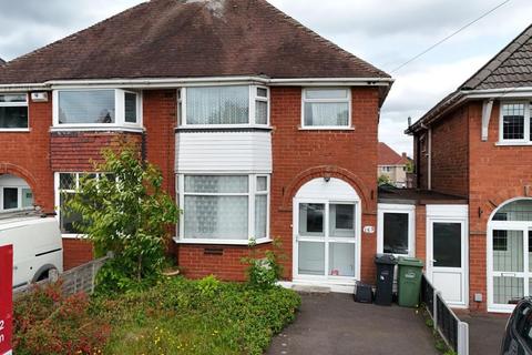169 Kent Road, Halesowen, B62 8PN 3 bed semi