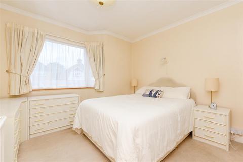 Barr Road, Gravesend, Kent 3 bed end of terrace house for sale