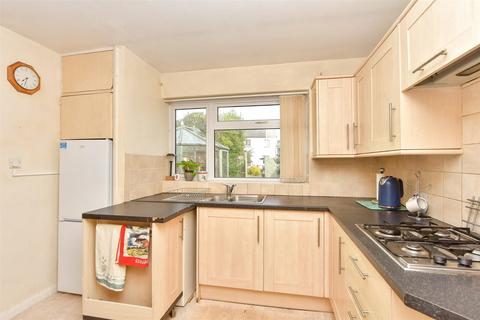 Roonagh Court, Sittingbourne, Kent 2 bed semi