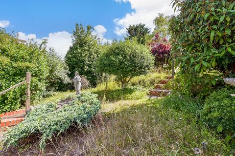 Falmer Gardens, Woodingdean... 2 bed semi