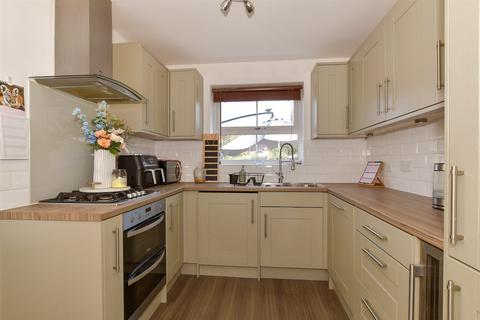 Wellesley Road, Sheerness, Kent 2 bed terraced house for sale
