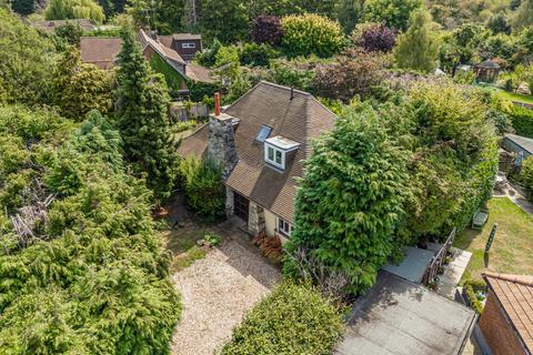 Harpenden Lane, St. Albans AL3 4 bed detached house for sale