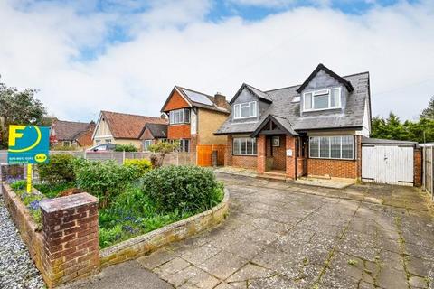 Huntercombe Lane South, Maidenhead... 3 bed bungalow for sale