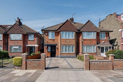 Lynton Road, London W3 3 bed house for sale