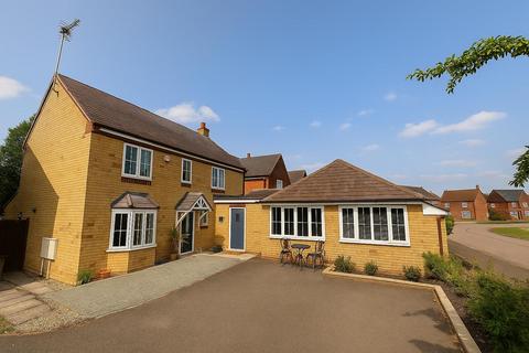 Woodlands, Grange Park, Northampton NN4 4 bed detached house for sale