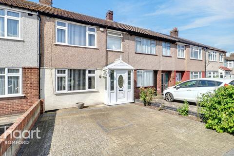 Eastbrook Drive, Romford, RM7 0YT 3 bed terraced house for sale