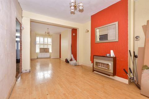 Priory Hill, Dover CT17 2 bed end of terrace house for sale