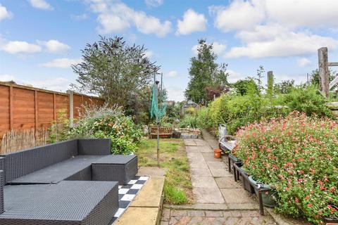 Malling Road, Snodland, Kent 3 bed end of terrace house for sale