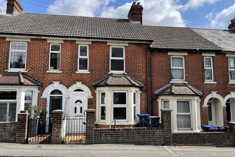 Devizes Road, Salisbury SP2 2 bed terraced house for sale