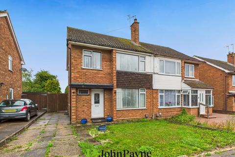 Handsworth Crescent, Eastern Green... 3 bed semi