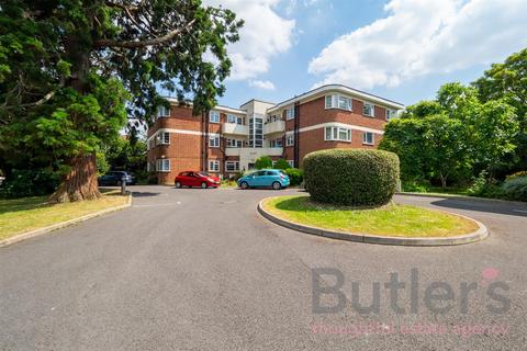 Benhill Wood Road, Sutton 2 bed flat for sale
