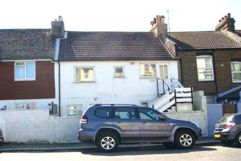 Hastings TN34 2 bed flat for sale