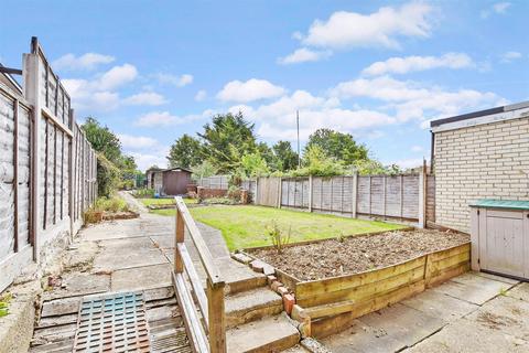 Elaine Avenue, Strood, Rochester, Kent 3 bed end of terrace house for sale