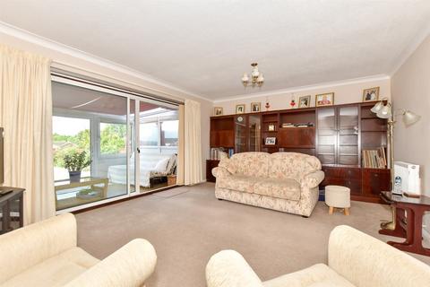 Birkdale Drive, Folkestone, Kent 2 bed bungalow for sale