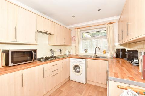 Birkdale Drive, Folkestone CT19 2 bed bungalow for sale