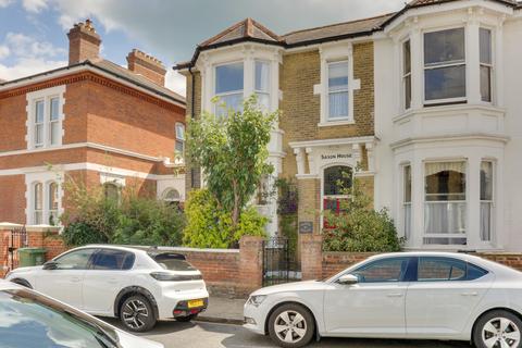 St Edwards Road, Southsea 4 bed semi