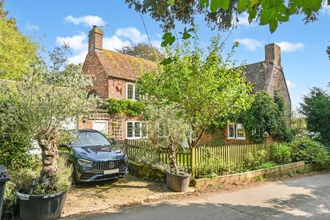 Saddlers Hill, Goodnestone... 3 bed detached house for sale